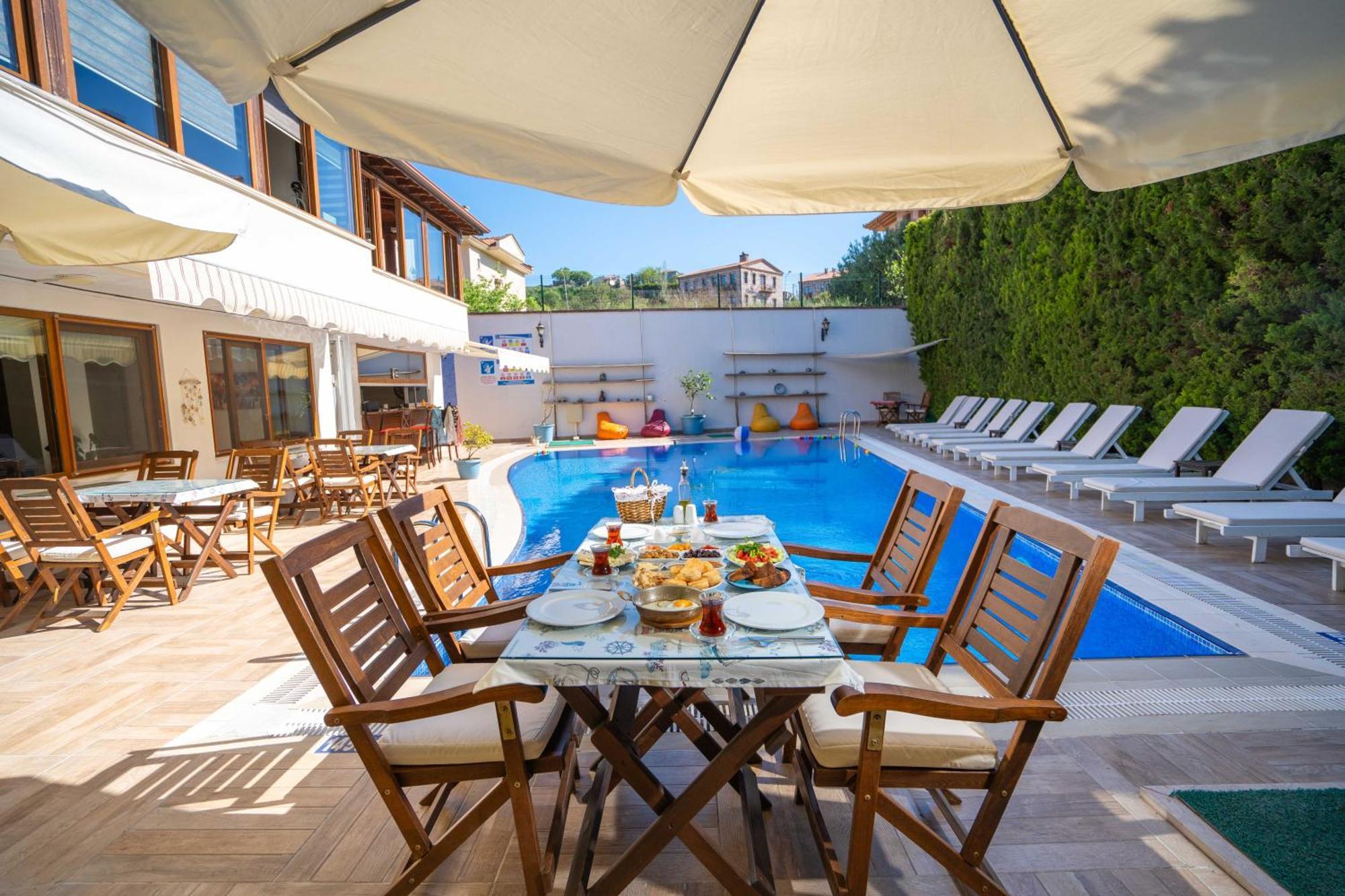 Cunda Giritlioglu Otel Adult Only Ayvalı Kültér fotó