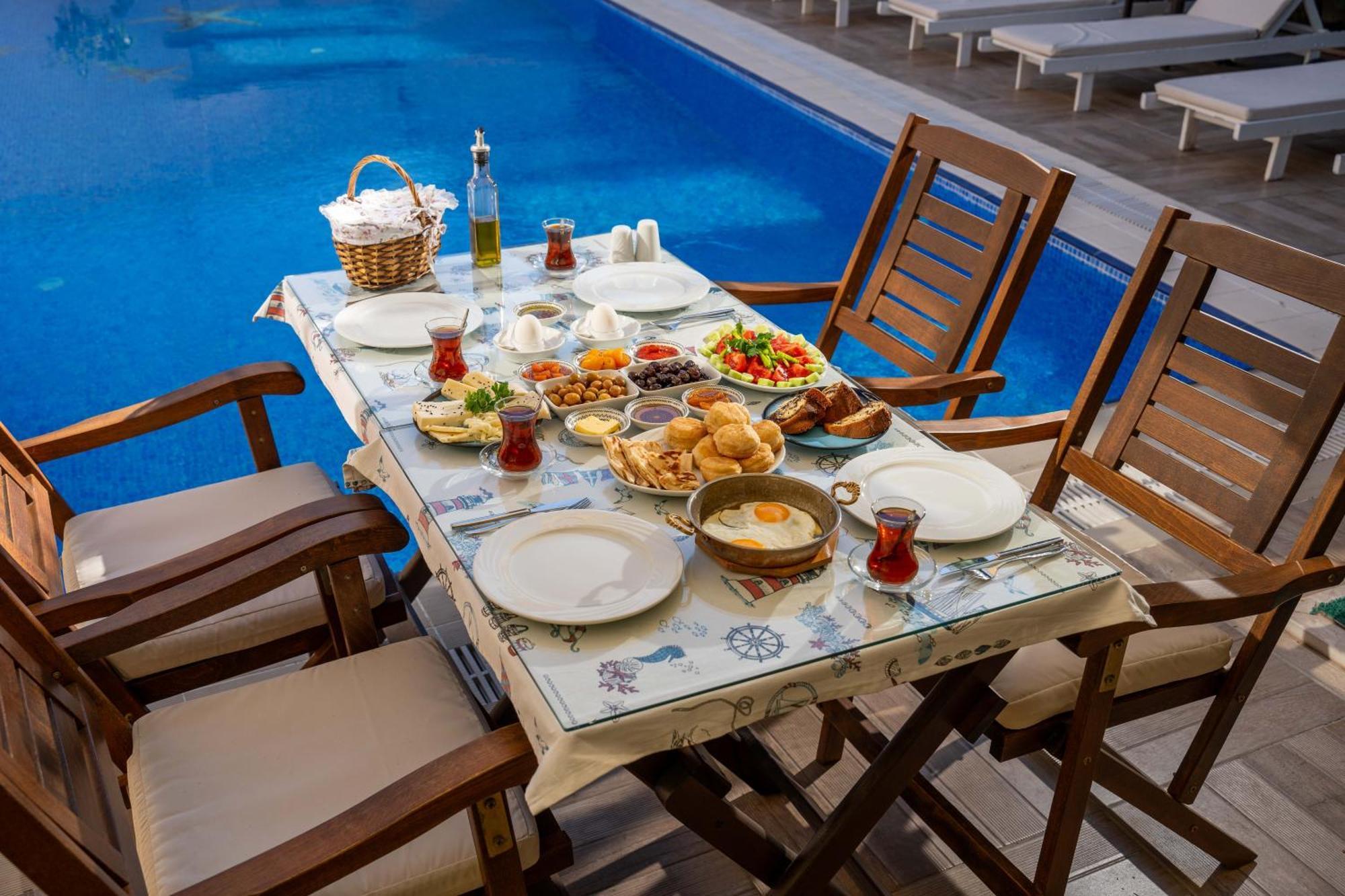 Cunda Giritlioglu Otel Adult Only Ayvalı Kültér fotó